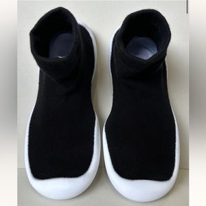 Socks shoes